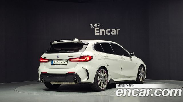 BMW 1 Series F40 M135i xDrive - фото 1