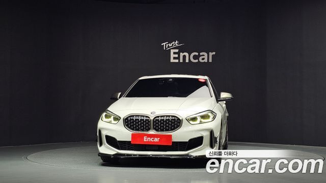 BMW 1 Series F40 M135i xDrive - фото 2