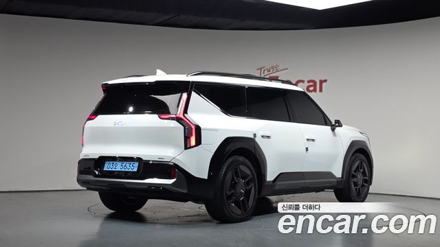 Kia EV9 Long Range 4WD GT Line - фото 0