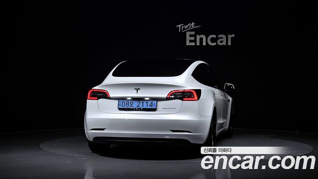 Tesla Model 3 Long Range AWD - фото 2