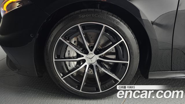 Mercedes-Benz A-Class W177 AMG A35 4MATIC Sedan - фото 4