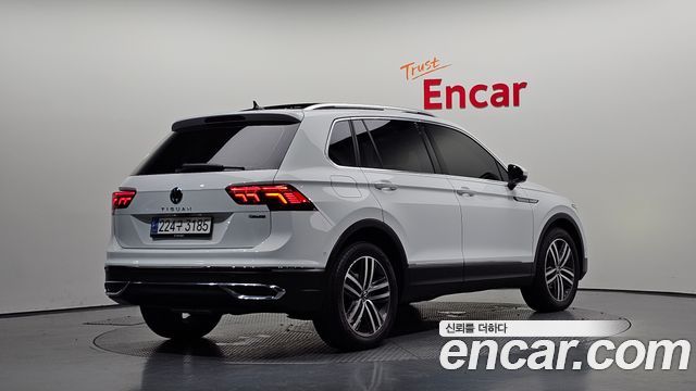 Volkswagen Tiguan 2-го поколения 2.0 TDI 4Motion Prestige - фото 0