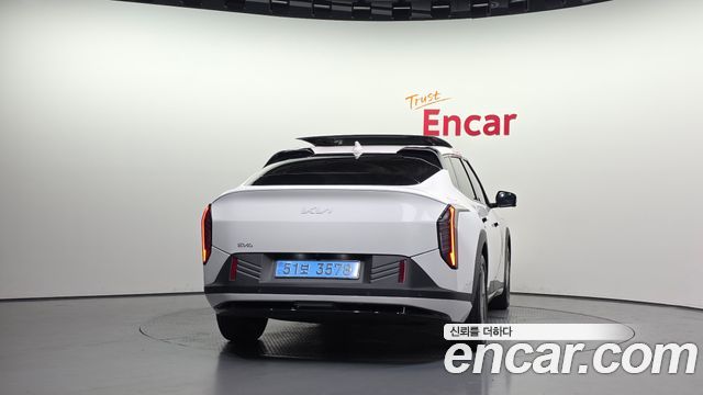 Kia EV4 Long Range 2WD Earth - фото 3