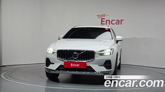 Volvo XC60 2-го поколения B5 Ultimate Bright - фото 2