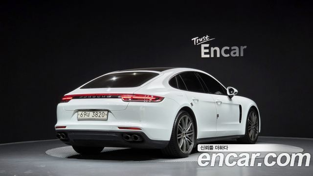 Porsche Panamera 3.0 AWD - фото 1
