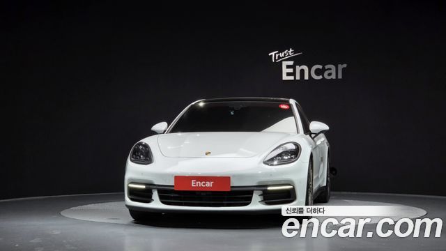 Porsche Panamera 3.0 AWD - фото 2