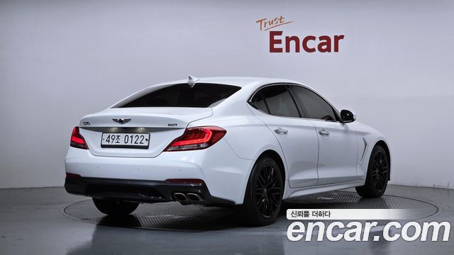 Genesis G70 2.0T Elite - фото 1