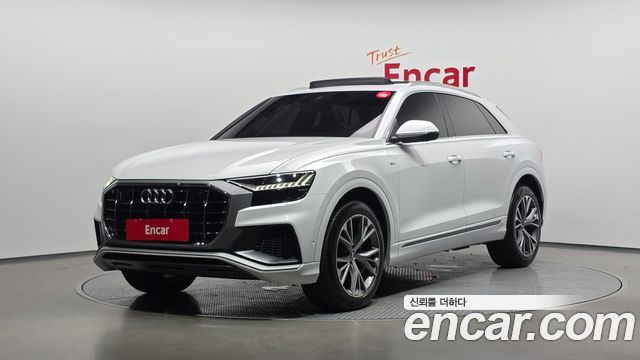 Audi Q8 50 TDI Quattro Premium - фото 0