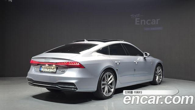 Audi A7 55 TFSI Quattro Premium - фото 1