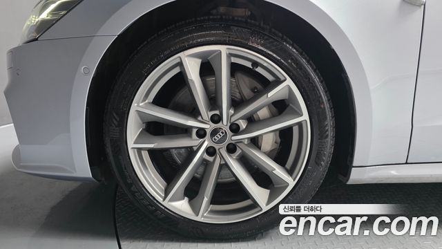 Audi A7 55 TFSI Quattro Premium - фото 4
