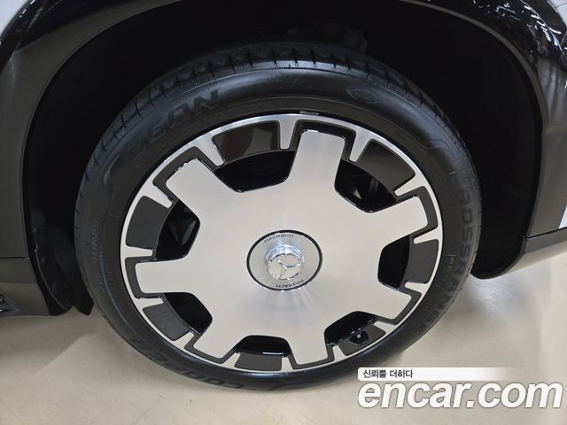 Mercedes-Benz EQS SUV Maybach EQS680 4MATIC - фото 4