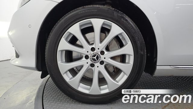 Mercedes-Benz E-Class W213 E300 Exclusive - фото 4