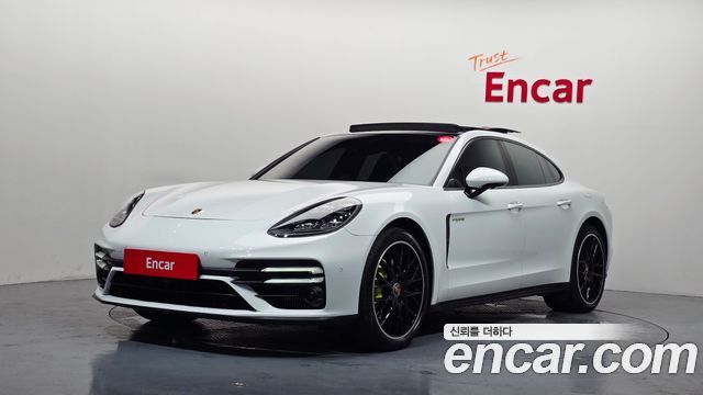 Porsche Panamera 2.9 AWD E-Hybrid - фото 0