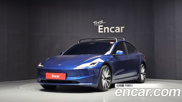 Tesla Model 3 Long Range AWD - фото 0