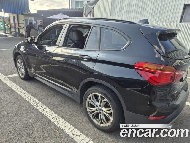 BMW X1 F48 xDrive 20d Joy - фото 2