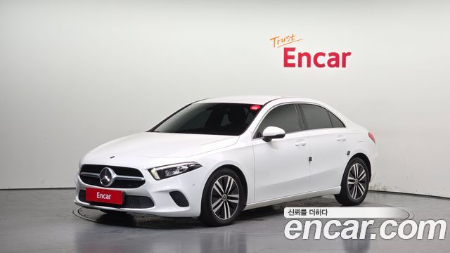 Mercedes-Benz A-Class W177 A200d Sedan - фото 0