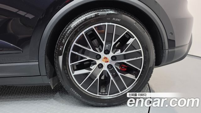 Porsche Macan EV 4S - фото 4