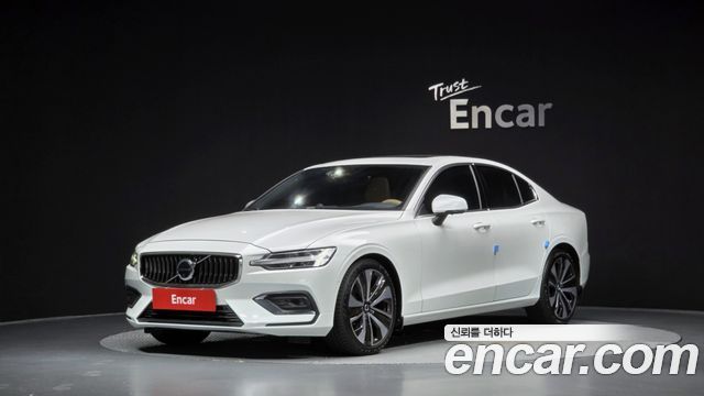 Volvo S60 3-го поколения B5 Ultimate Bright - фото 0