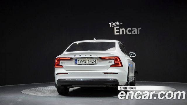 Volvo S60 3-го поколения B5 Ultimate Bright - фото 3