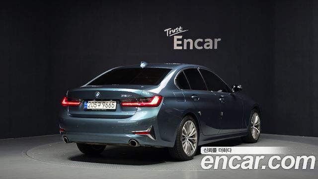 BMW 3 Series G20 320i Luxury - фото 1