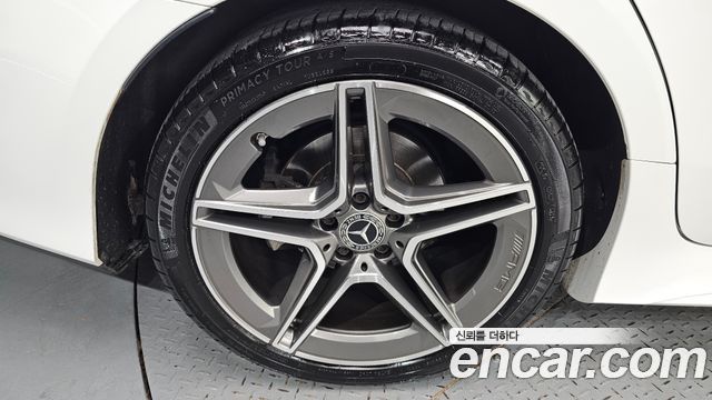 Mercedes-Benz CLS-Class C257 CLS300d AMG Line - фото 4