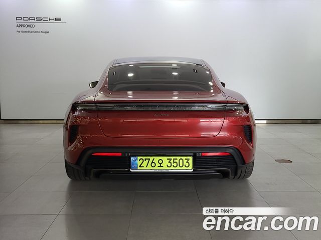 Porsche Taycan Turbo - фото 2