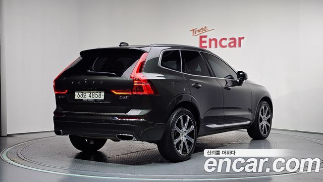 Volvo XC60 2-го поколения D5 Inscription - фото 1