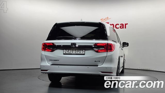 Honda Odyssey 3.5 5th - фото 3