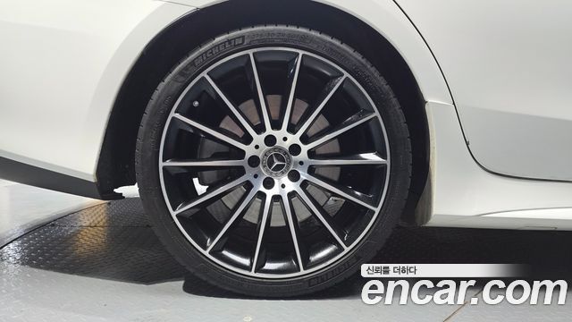 Mercedes-Benz CLS-Class C257 CLS450 4MATIC AMG Line - фото 4