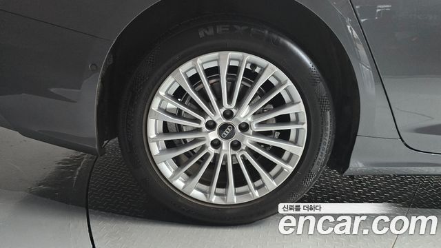 Audi A6 C8 40 TDI Premium - фото 4