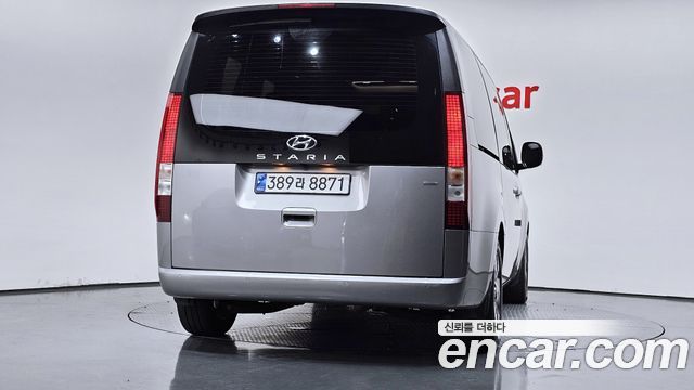 Hyundai Staria 4WD Tourer 9-Seater Modern - фото 3