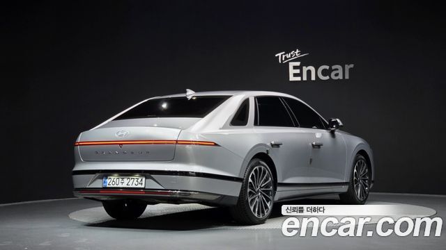 Hyundai Grandeur GN7, гибрид Calligraphy - фото 1