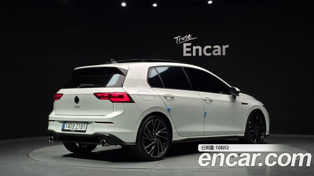 Volkswagen Golf 8-го поколения 2.0 GTI - фото 1