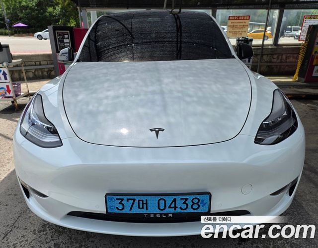 Tesla Model Y Long Range AWD - фото 2