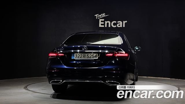 Mercedes-Benz E-Class W213 E250 AMG Line - фото 3