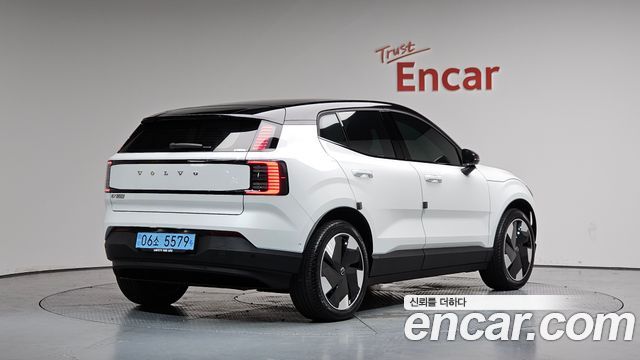Volvo EX30 Ultra - фото 0