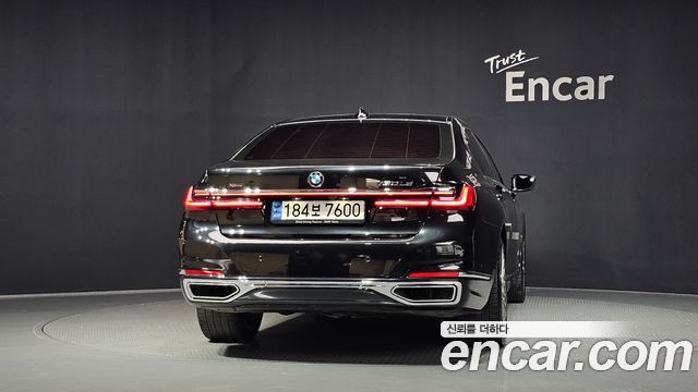 BMW 7 Series G11 730Ld xDrive Design Pure Excellence - фото 3