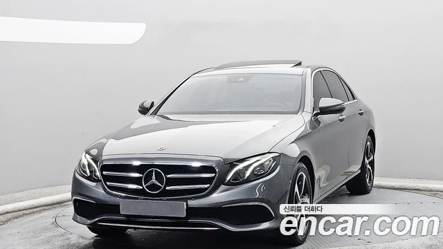 Mercedes-Benz E-Class W213 E250 Avantgarde - фото 0