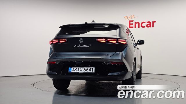 Renault Samsung Filante 1.5 E-Tech Iconic 2WD - фото 3