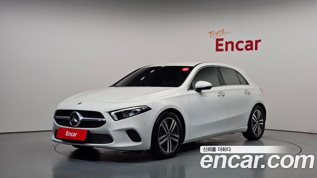Mercedes-Benz A-Class W177 A220 Hatchback - фото 0