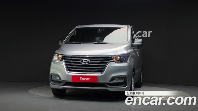 Hyundai Starex New Van 3-Seater Smart - фото 0