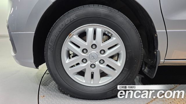Hyundai Starex New Van 3-Seater Smart - фото 4