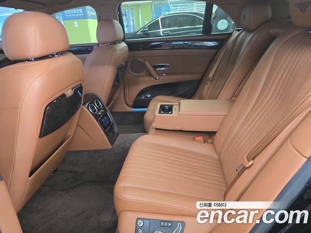 Bentley Flying Spur 2-го поколения 4.0 - фото 4