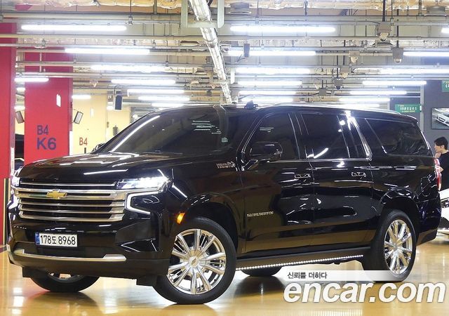 Chevrolet Surburban 6.2 - фото 0