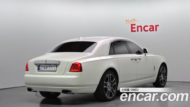 Rolls-Royce Ghost 6.6 V12 - фото 1