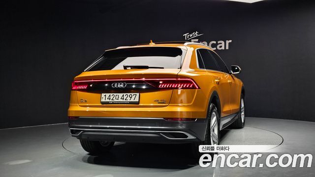 Audi Q8 45 TDI Quattro Premium - фото 3