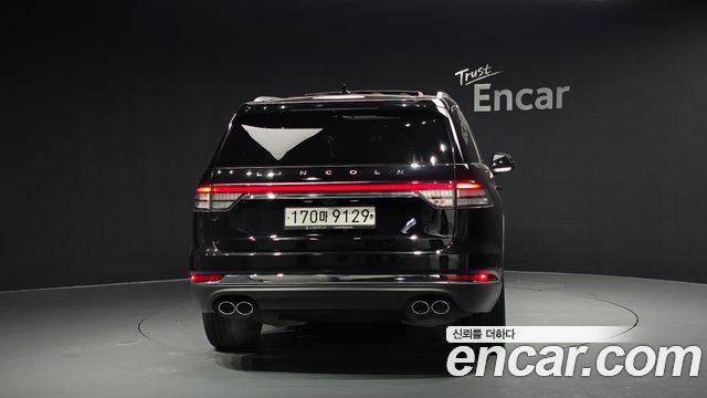 Lincoln Aviator 2-го поколения 3.0 Reserve AWD - фото 3