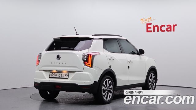 SsangYong Tivoli Diesel 1.6 2WD V5 - фото 1