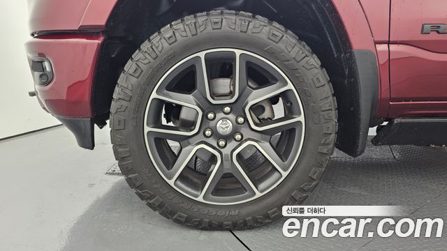 Dodge Ram Pick Up 5.7 - фото 4