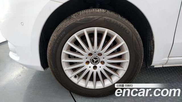 Mercedes-Benz V-Class 2.0 W447 - фото 4
